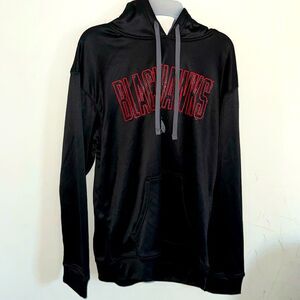 Chicago blackhawks men’s size M NWT BLACK SWEATSHIRT WITH POCKETS